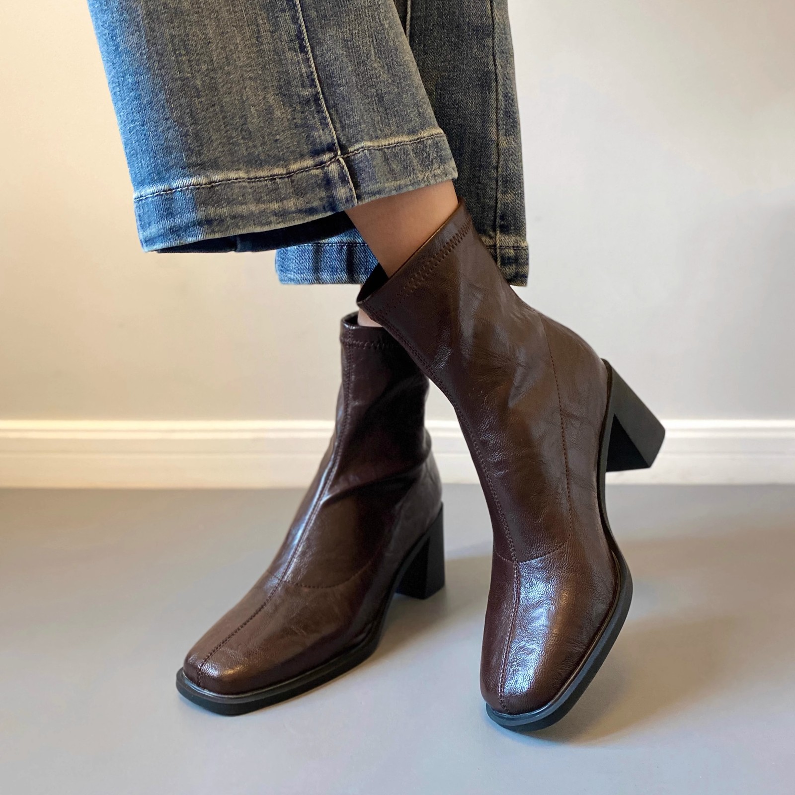 Square toe thick heel simple heightened Chelsea short boots for women middle heel commuting fashionable short martin boots