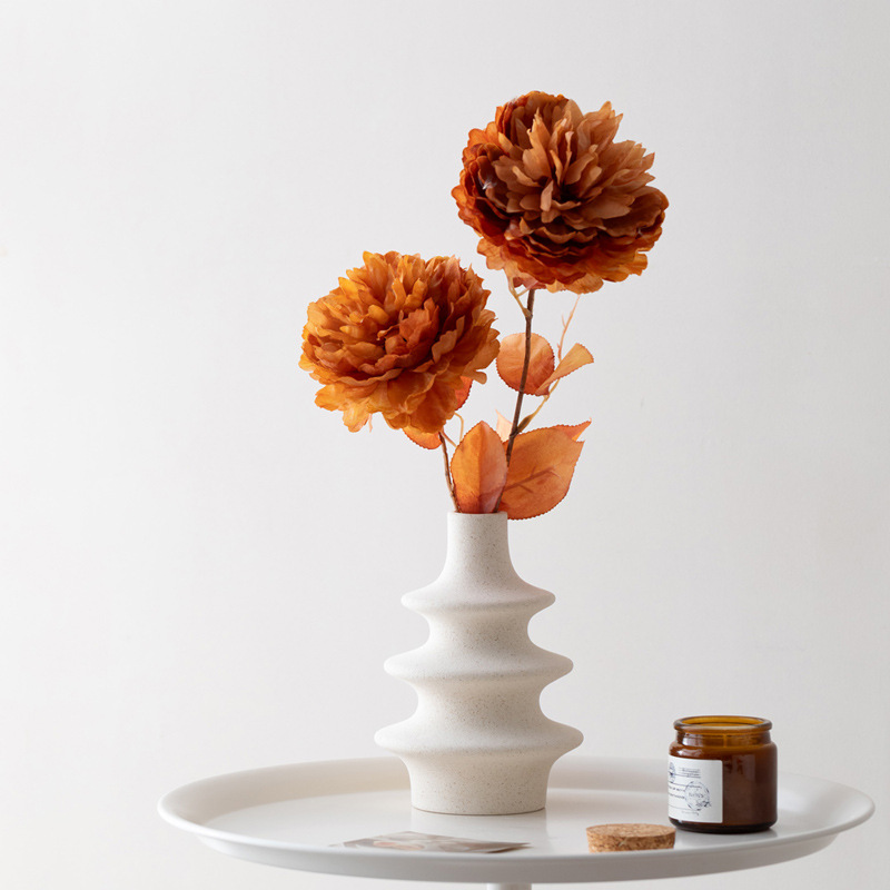 Special-shaped flat black and white spiral ceramic vase modern simple matte flower utensils B&B products ornaments